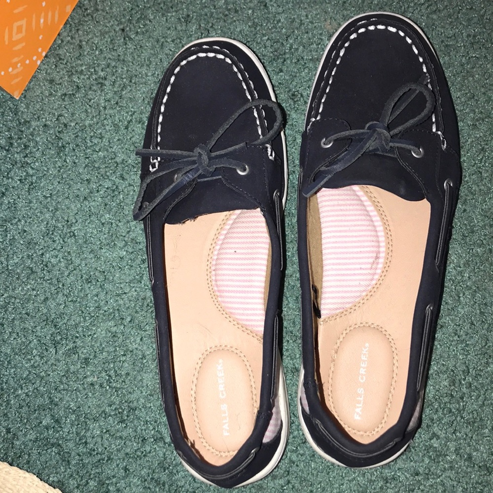 Dress shoes